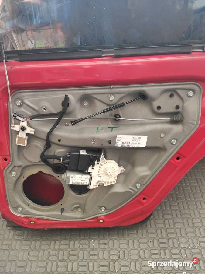 VW GOLF 4 5DRZWI DRZWI KOLOR LY3D Kobylnica