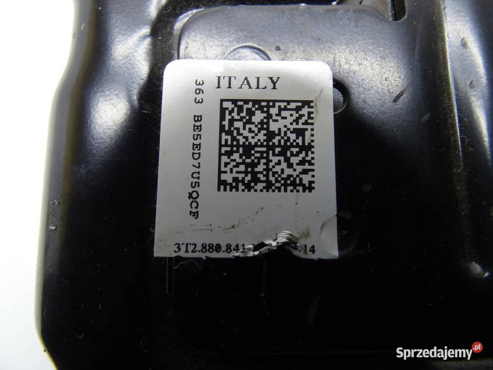 PODUSZKA KOLANOWA AIRBAG 3T2880841 SKODA SUPERB osobowe