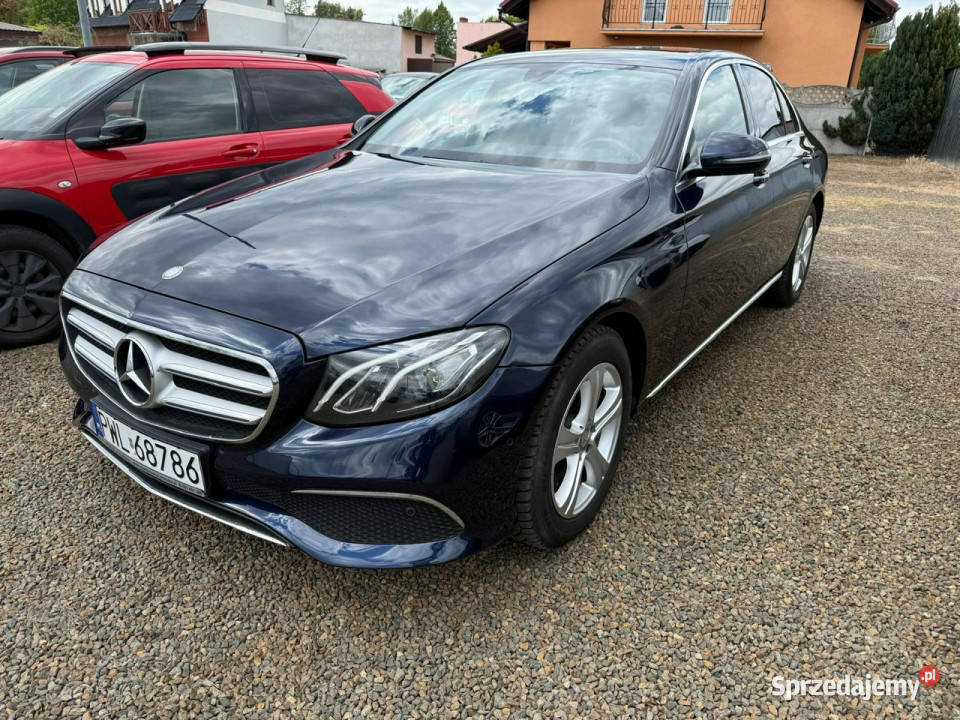 Mercedes E 200 automat navi zarejestrowany W213