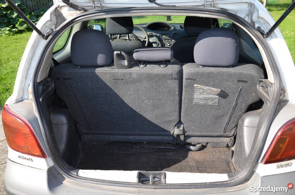 Sprzedam Toyotę Yaris ciężarowa VAT Trachy