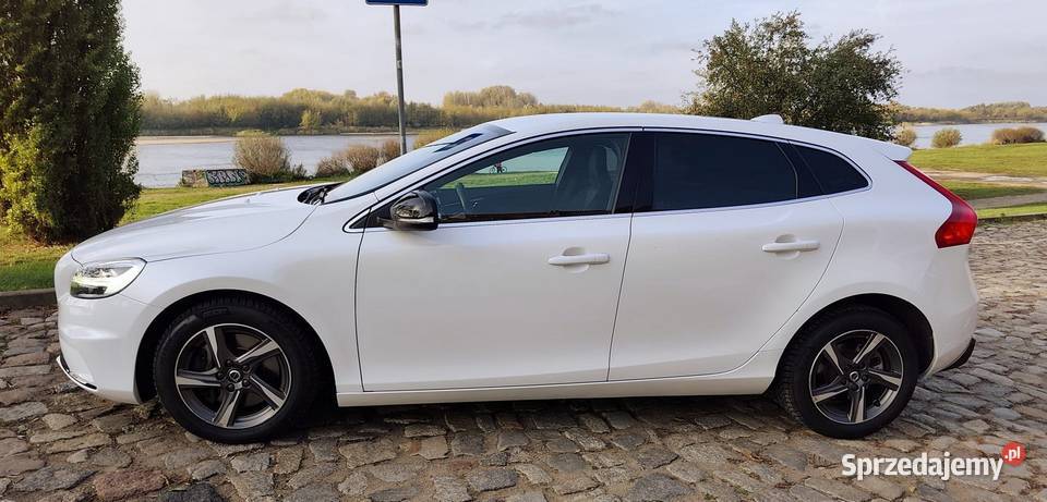 Volvo V40 RDesign 20 Diesel 150 2017 Pierwsza bluetooth kujawsko-pomorskie Dolna Grupa