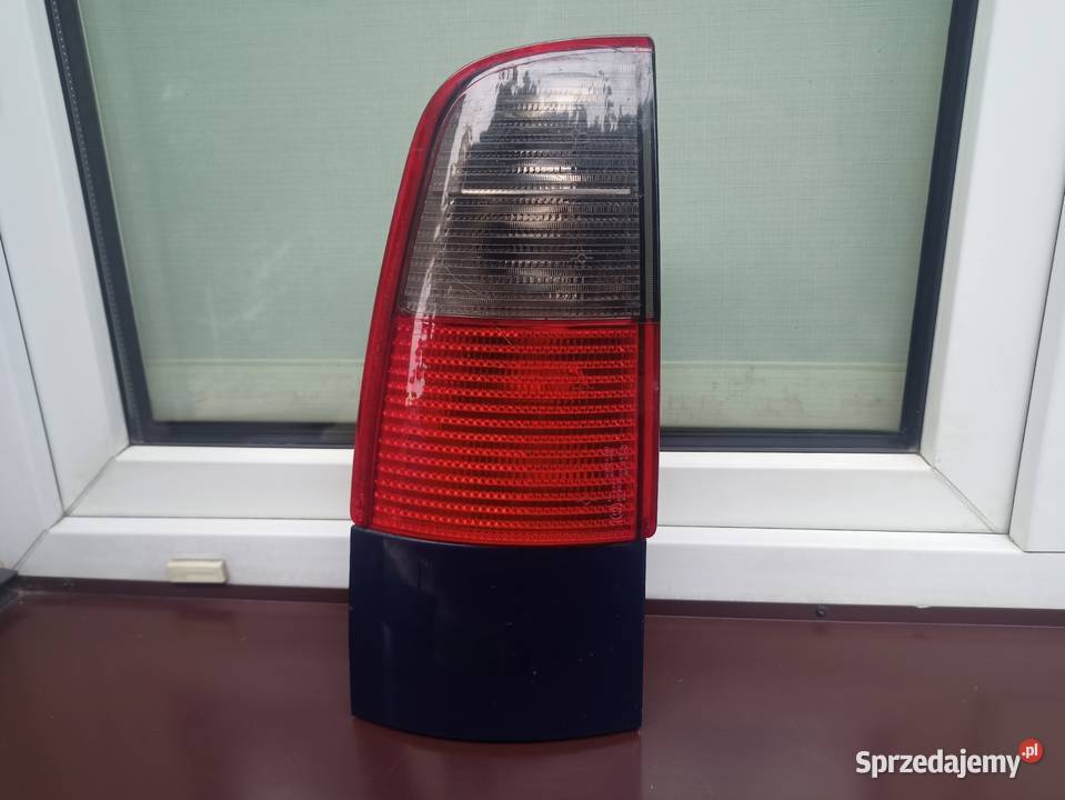 Seat Cordoba Vario Kombi lampa tył tylna lewa Sieradz
