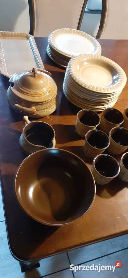 Ceramiczne naczynia zastawy Prusim