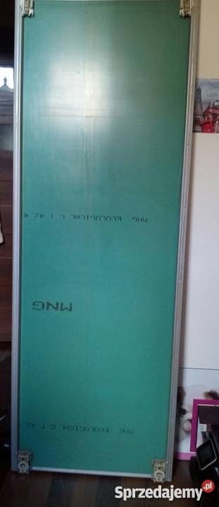 Drzwi lustrzane przesuwne do szafy