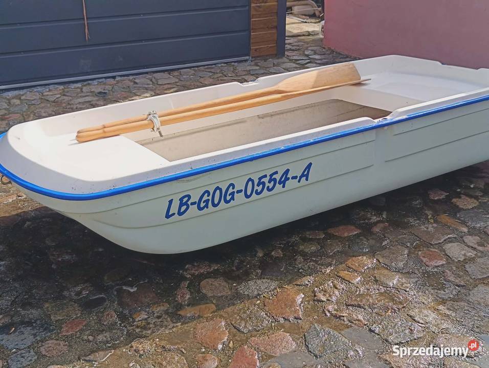 Łódka wędkarska płaskodenna w stanie Pozostałe