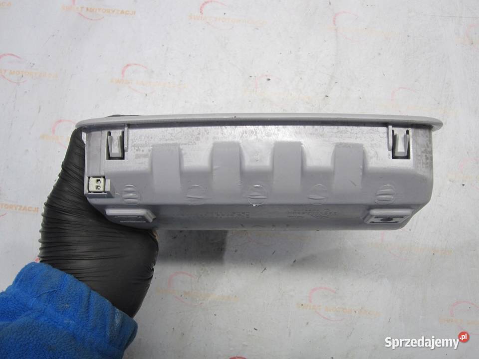 HYUNDAI I30 II 13r lampka podsufitki osobowe