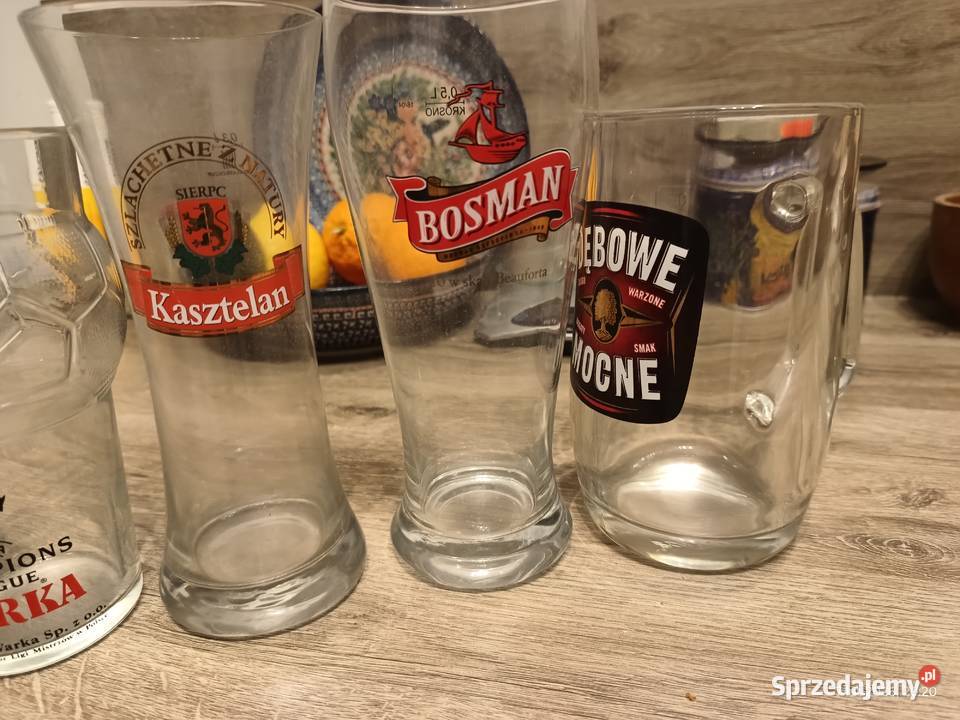 Trzy puchary i jeden kufel Wronki