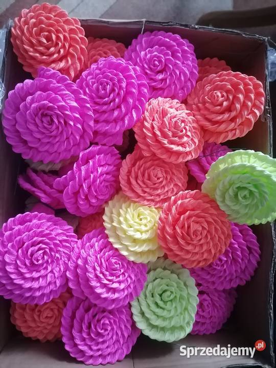 Kwiaty z krepiny Różyczki Goworowo sprzedam