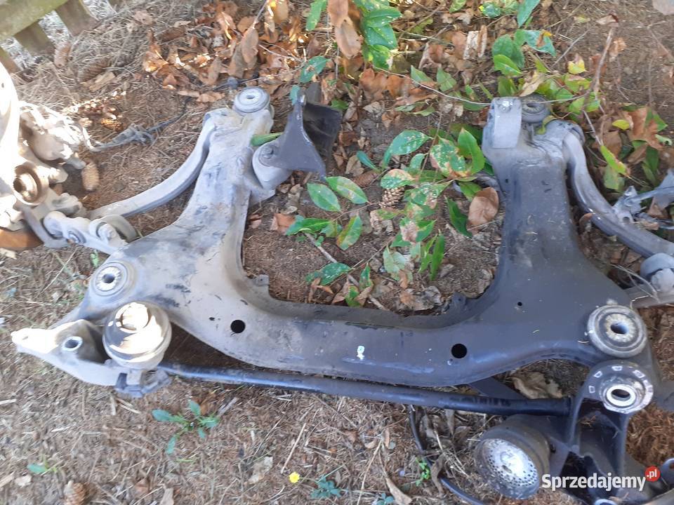 Ława sanki belka przód audi a4 b5 vw passat b5 Rok produkcji 1900