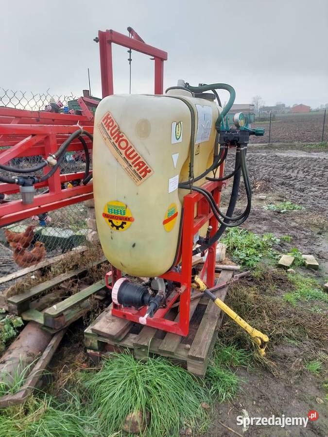 Sprzedamopryskiwacz 400 L nieuszkodzony Bedlno