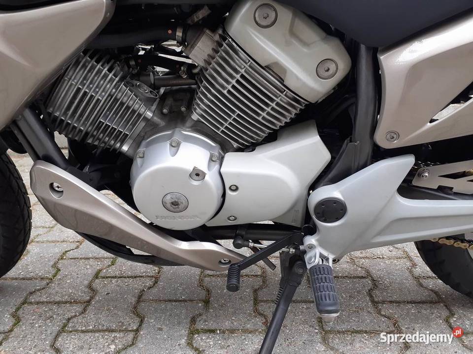 Honda Varadero XL 125 z 2007 roku Perfekcyjny