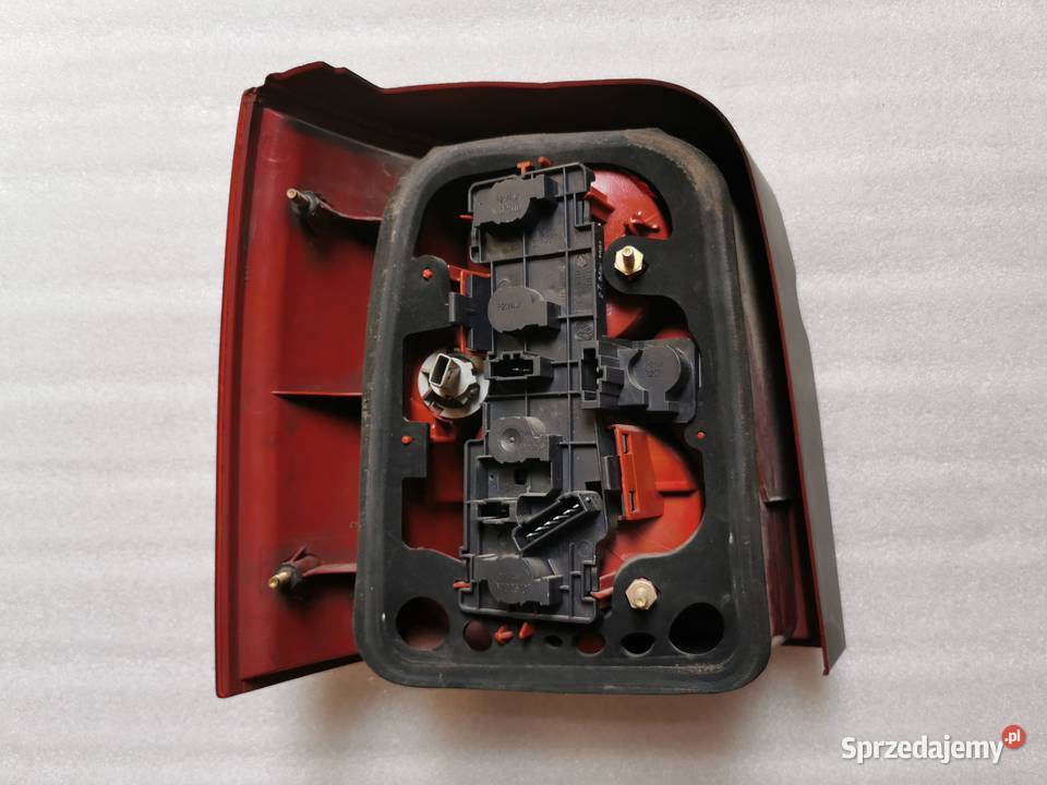 Lampa Prawy Tył Tylna Prawa VW Passat B5 Lift Prawe mazowieckie Wyszków