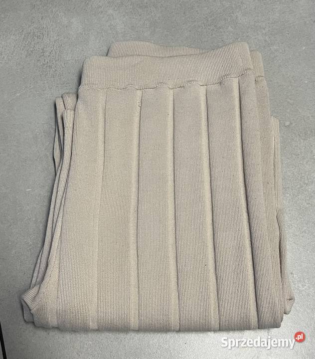 Dzianinowe spodnie HM M Spodnie Lubin