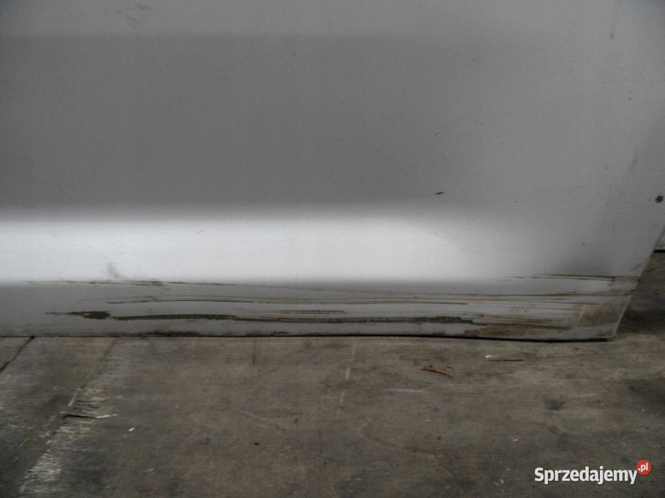 VOLKSWAGEN CADDY III LIFT 13r drzwi lewe boczne Drzwi