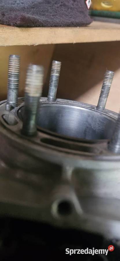 Cylinder yamaha yz 250 2000r 5vm00 sel A sprzedam