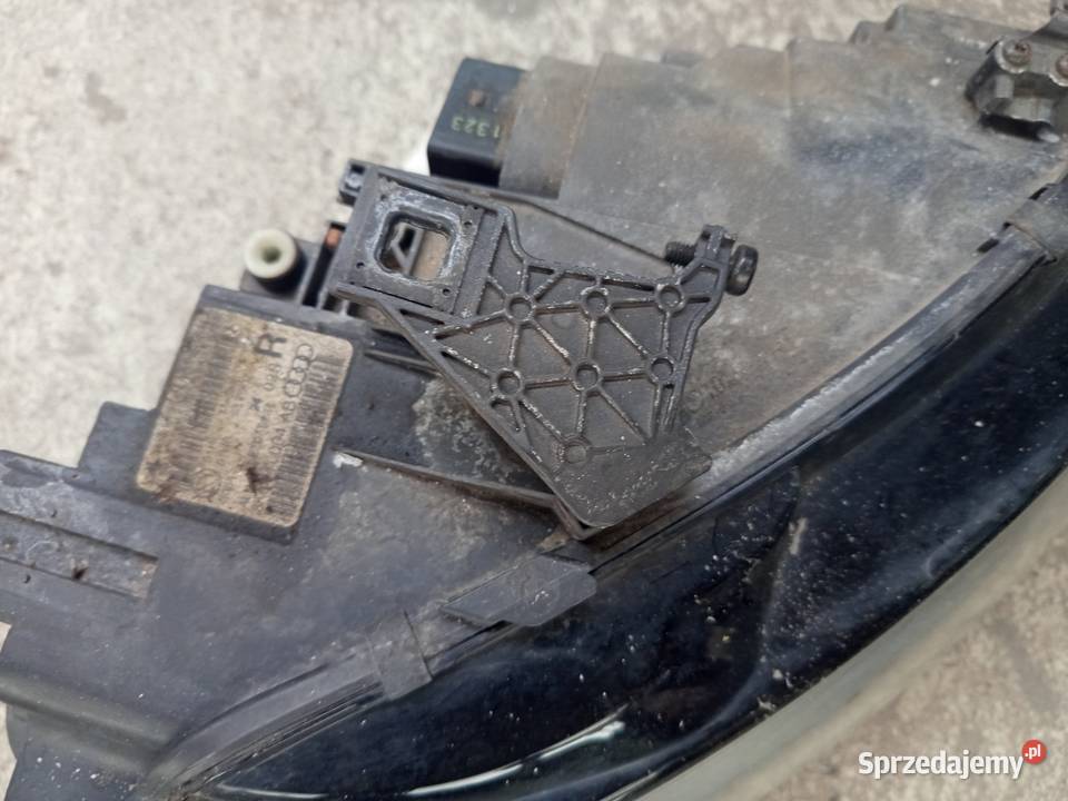 Reflektor prawy audi a4 b8 lift orginalny Części samochodowe Rzeszów