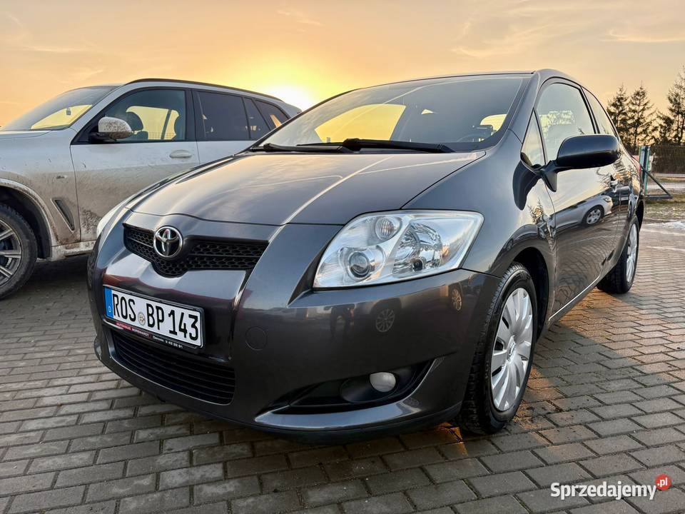 Toyota Auris 16 benzyna Automat Klima super stan