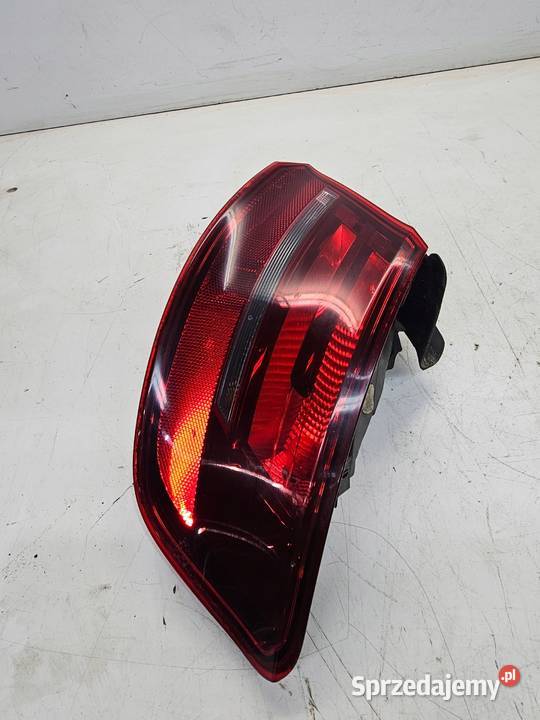 LAMPA PRAWY TYŁ AUDI A3 8V SPORTBACK 8V4945096 osobowe Oświetlenie Przystajń