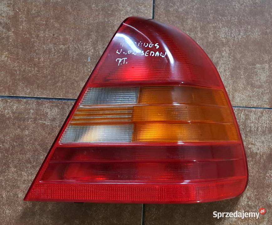 Lampa tył Mercedes W202 Sedan osobowe Oświetlenie Płońsk sprzedam