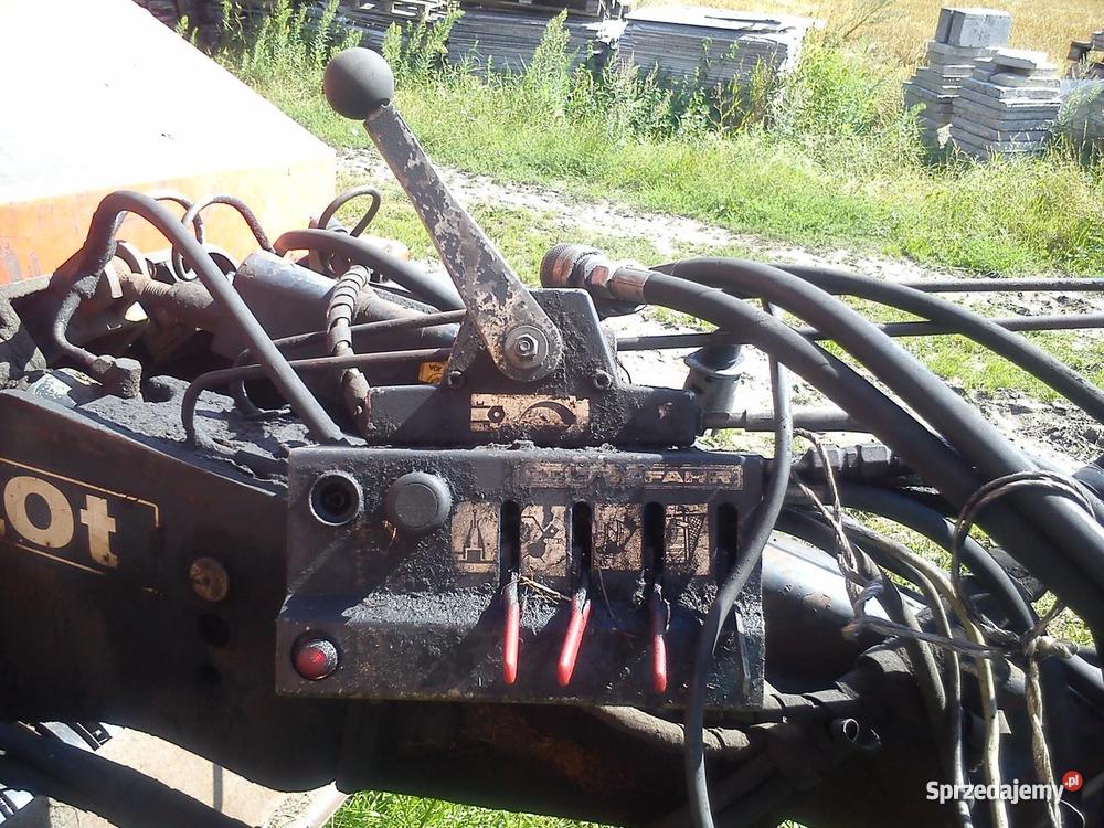 Przyczepa samozbierajaca Deutz Fahr F570 Gosławice