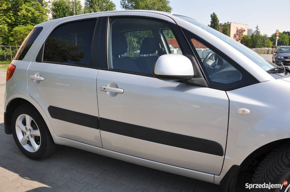 SUZUKI SX4 2WD 16 107 benzyna 1 wł salon Kraków