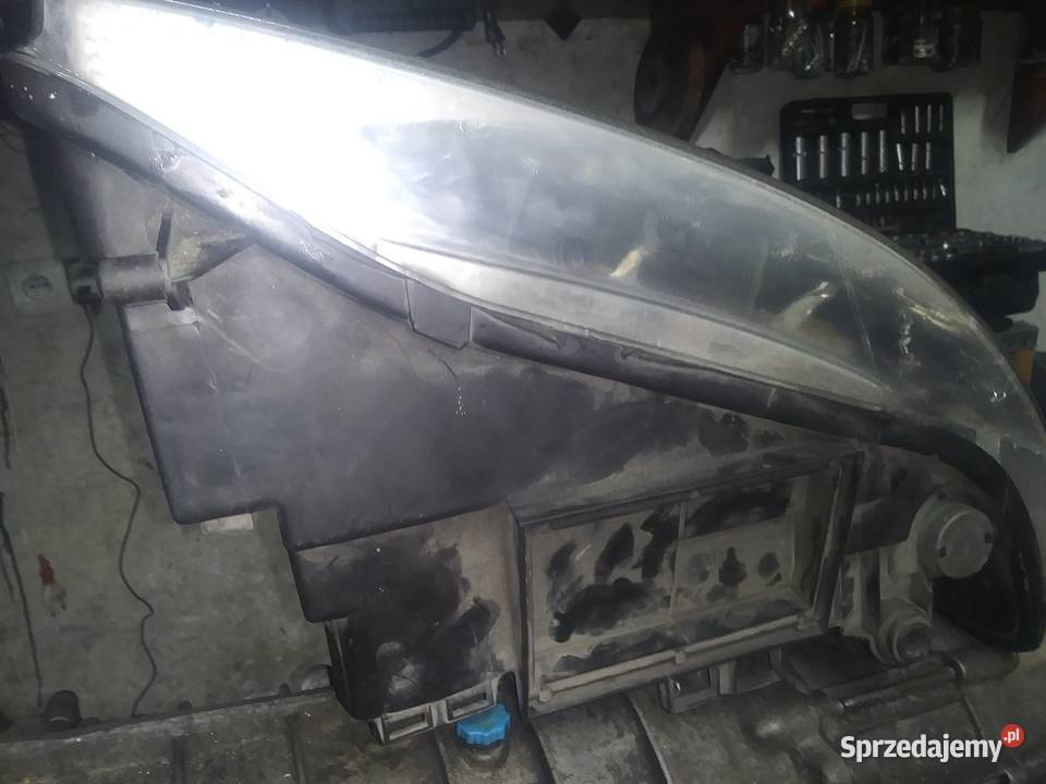 A4 B5 LIFT REFLEKTOR osobowe Lampy przednie