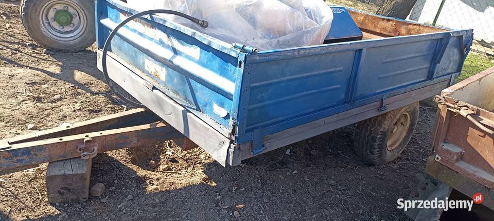 Przyczepy wywrotki nieuszkodzony Radocza