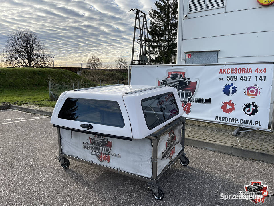 Zabudowa Toyota Hilux hardtop pickup Pasłęk sprzedam