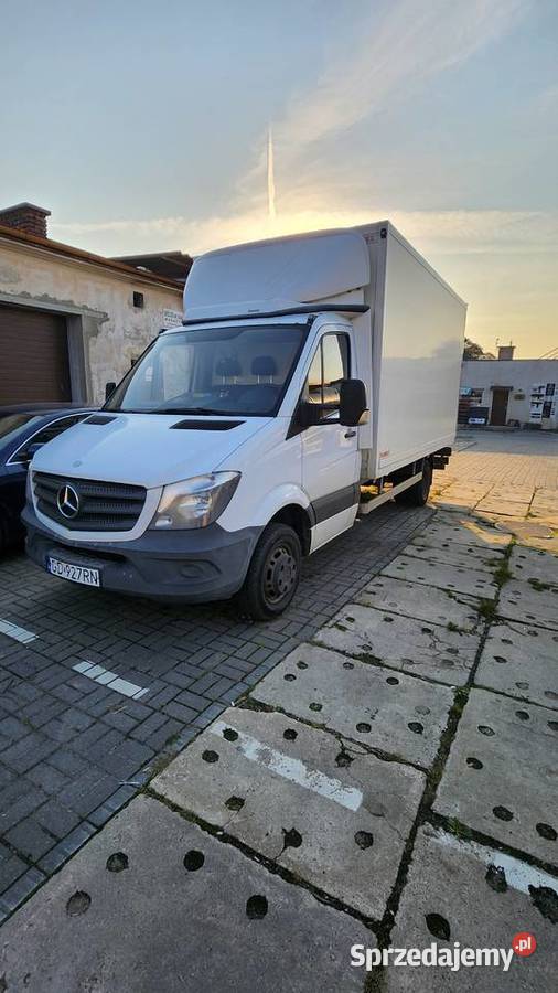 Mercedes Sprinter na bliżniaku kontener z windą nieuszkodzony Pruszcz Gdański