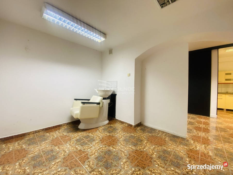 Wynajem Lokalu Użytkowego w Samym Sercu Zamościa 38.4m2
