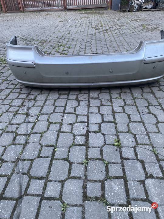 Zderzak tył tylny Toyota Avensis T25 Sedan