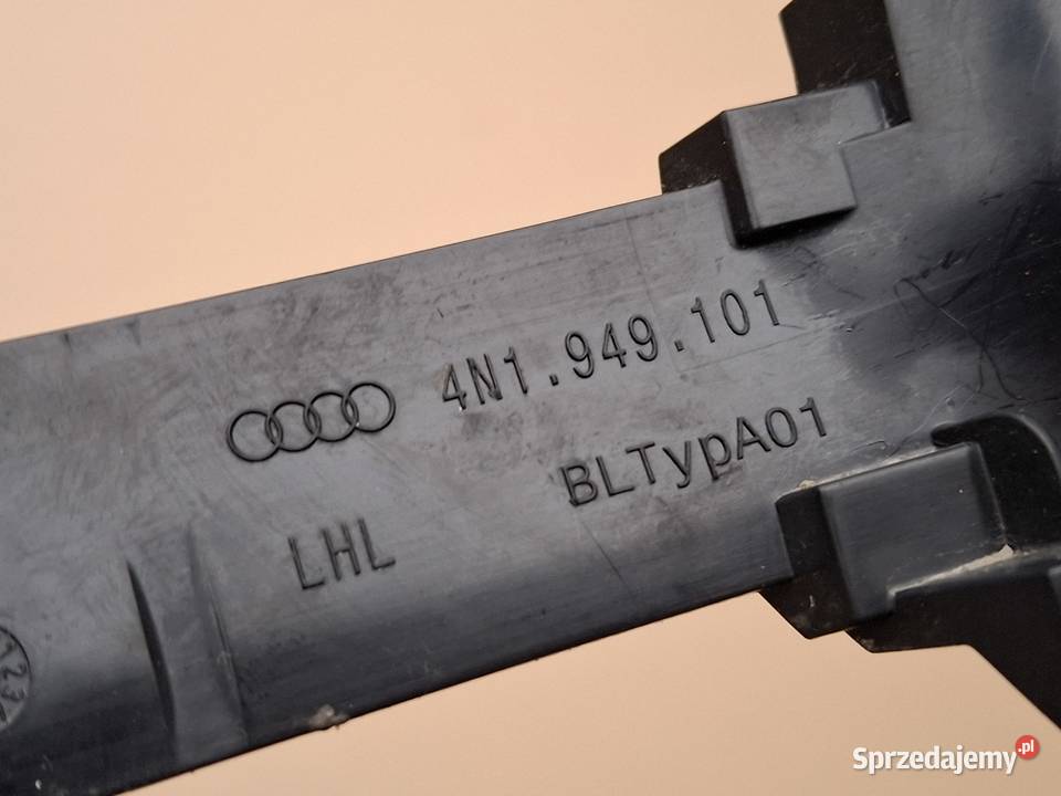 AUDI A6 C8 A7 KIERUNKOWSKAZ LUSTERKA LEWY lubuskie Bieleń