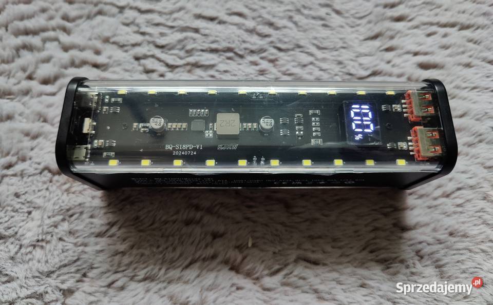 Mocny powerbank 8 x 18650 QC PD 225W 20 LED Jankowice