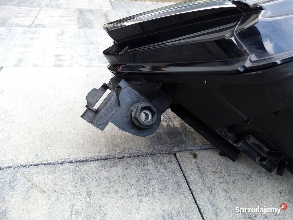 Skoda Kodiak Przednia prawą lampa full LED Oświetlenie wielkopolskie Ostrów Wielkopolski