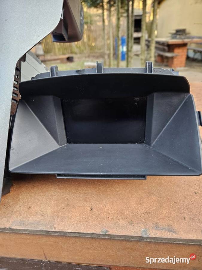 Radio z wyświetlaczem opel zafira B plus Ostrówek sprzedam