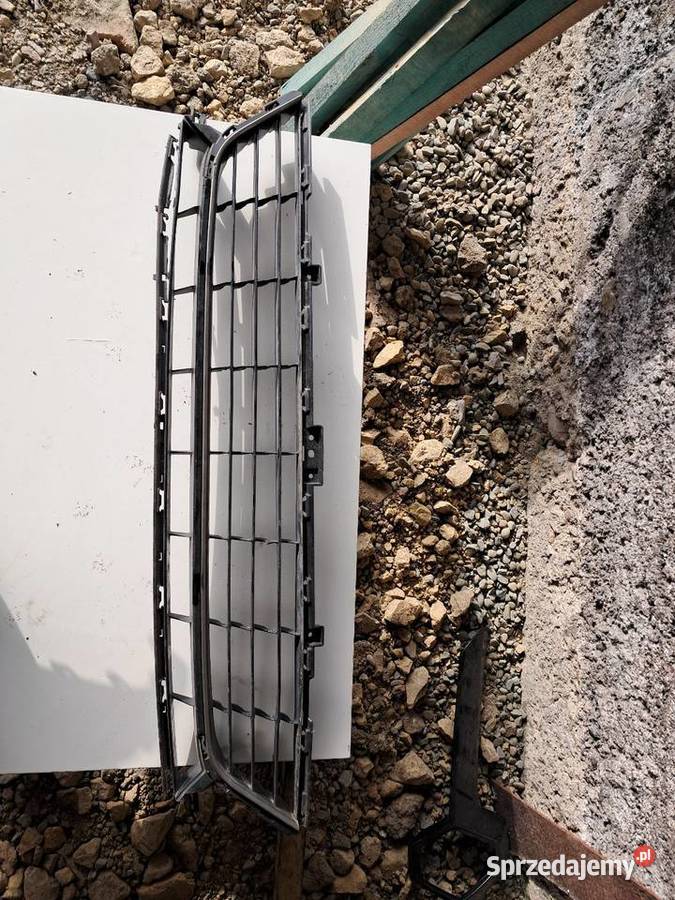 Kratki zderzak i oslona gril renault megane 3 małopolskie Zator sprzedam