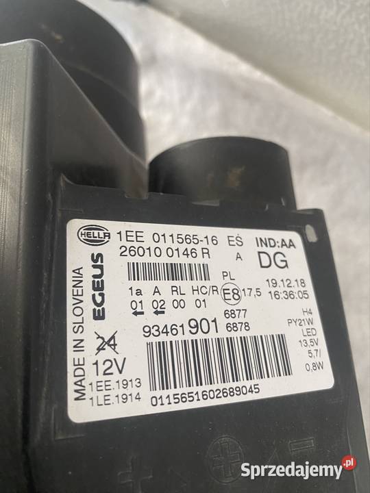 Lampa przednia reflektor prawa OPEL VIVARO II B Lampy przednie