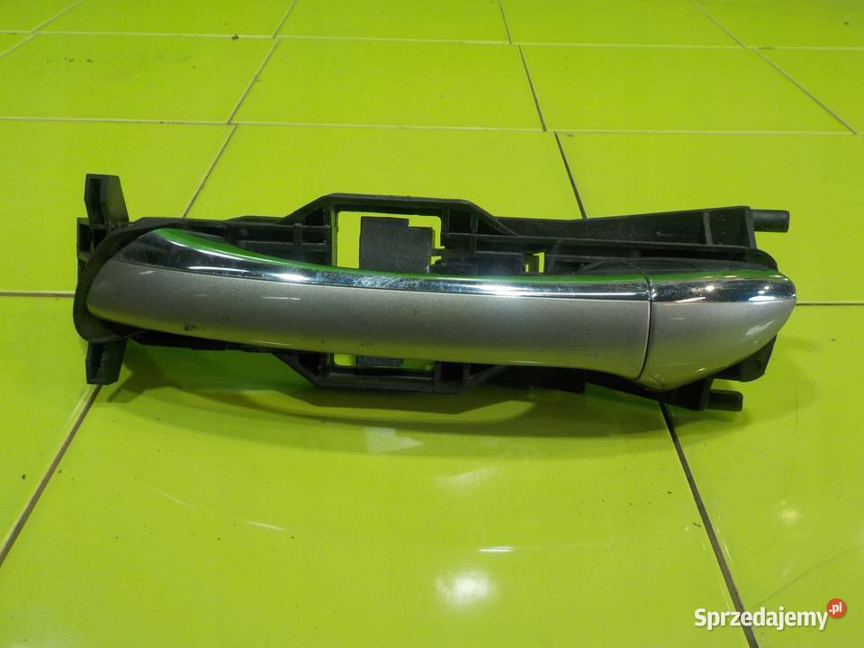 MERCEDES CLS C219 AUT 06r klamka zewnetrzna lewa Klamki Suków