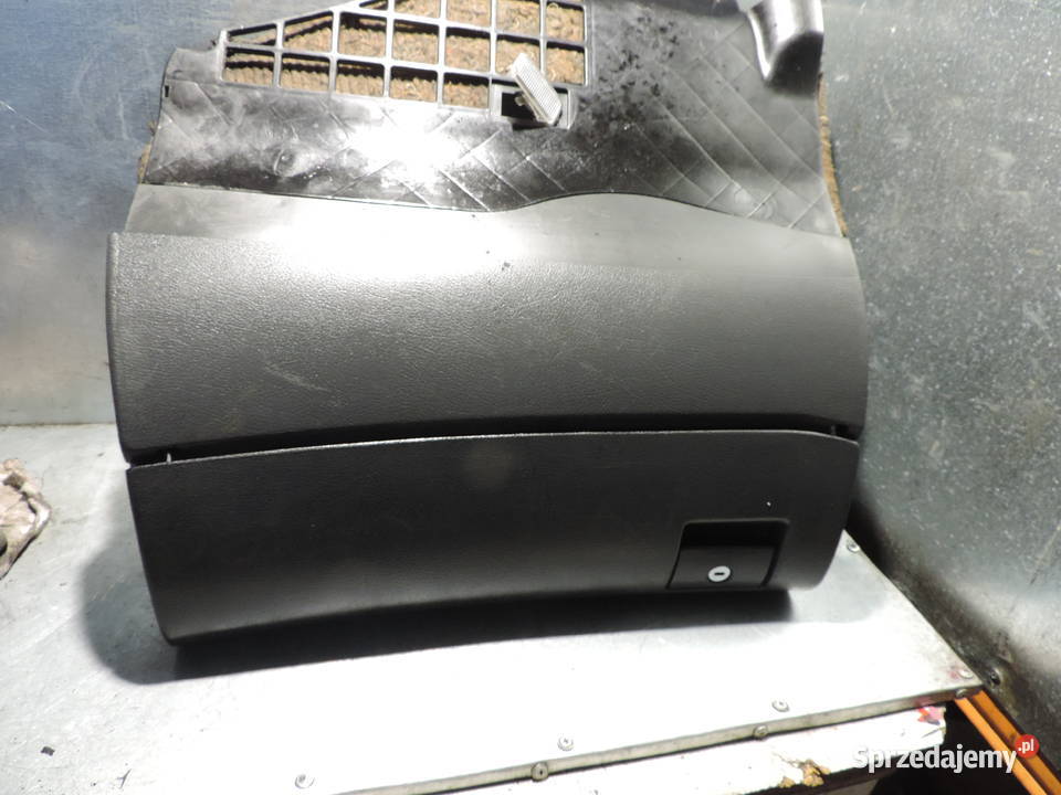 AUDI A4 B5 FL SCHOWEK PASAŻERA osobowe Nowy Sącz sprzedam