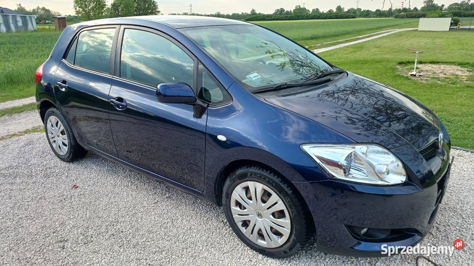 Toyota Auris automat Borowa sprzedam