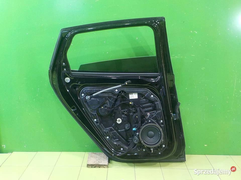 VOLVO V40 II LIFT RDESIGN 20 T2 18r HB 5D drzwi Drzwi mazowieckie Suków sprzedam