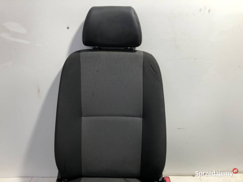 FOTEL PRAWY PRZÓD VW CRAFTER 30 50 Hatchback sprzedam