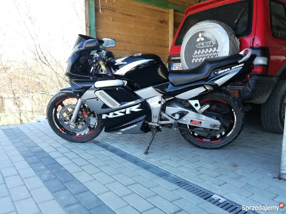 Honda NSR 12550 metalic Honda Rzepedź
