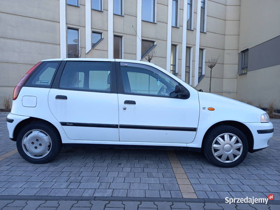 FIAT PUNTO 12 Niski Przebieg 93tkm Garażowany garażowany Gliwice sprzedam