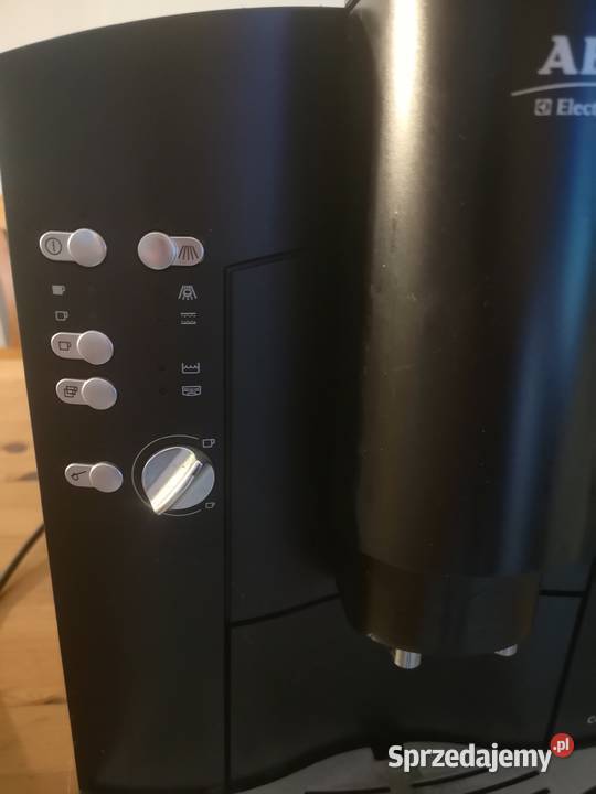 ciśnieniowy ekspres do kawy AEG electrolux sprzedam
