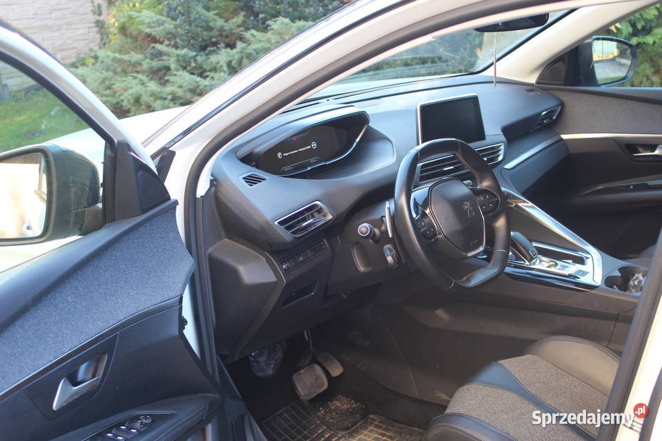 Peugeot 3008 II 12 Benz 2018r Automat Stan