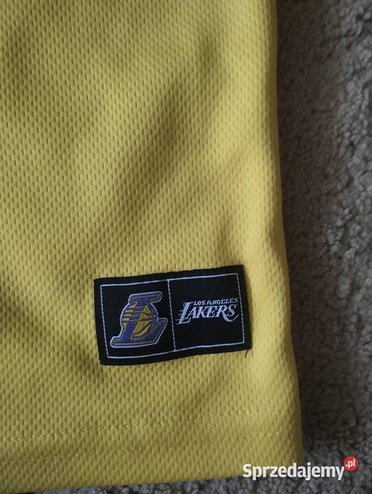 Sprzedam koszulkę LA Lakers koszykarz LeBron Łuków sprzedam
