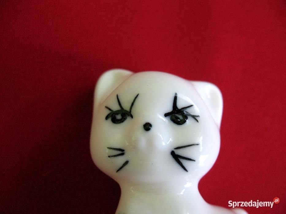 Kot biały mały kotek porcelana 5 x 4 x 3 biały Siedlce