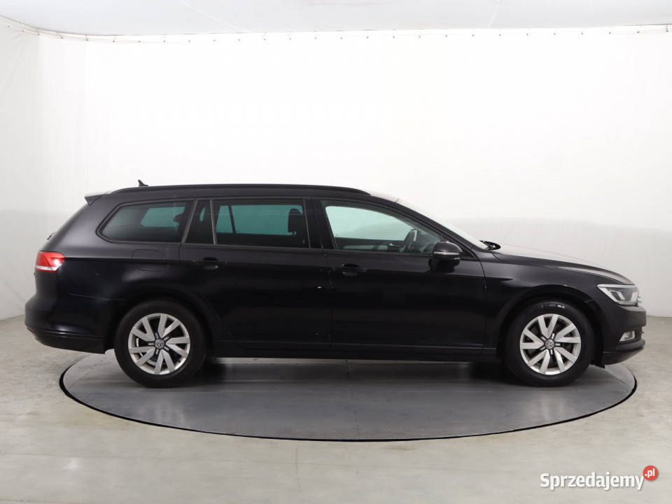 VW Passat 16 TDI czarny Passat Katowice