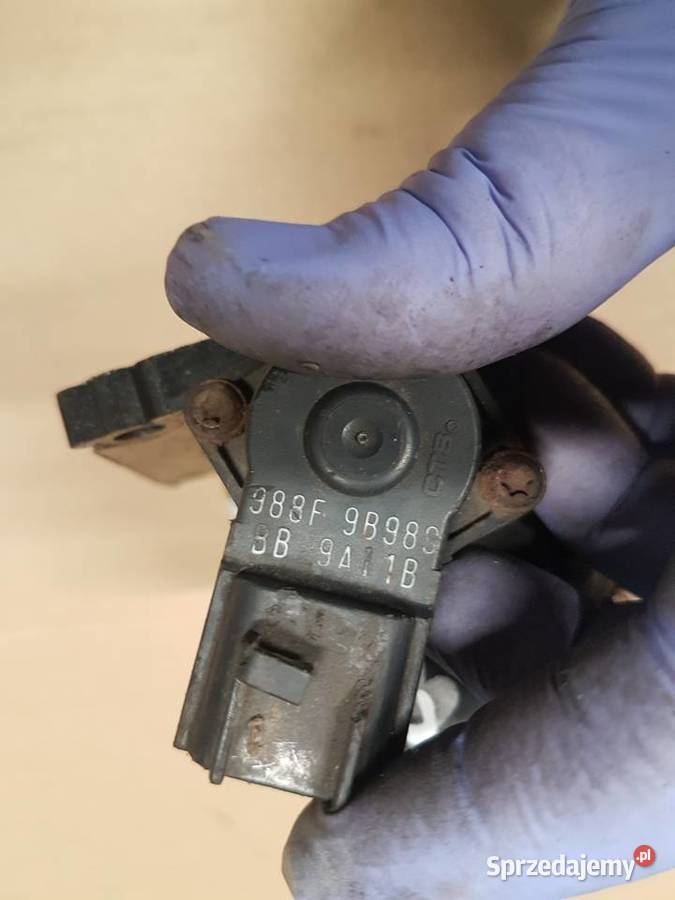 FORD FOCUS 16 16V PRZEPUSTNICA POWIETRZA XS4UBE osobowe Turek